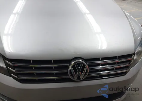 2013 Volkswagen Passat 2.0L Tdi Sel Premium z USA, uszkodzony, nr VIN 1VWCN7A33DC134938